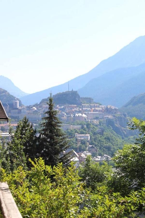 Studio Sympa Avec Terrasse , Maxi 4 Pers.Briancon Εξωτερικό φωτογραφία