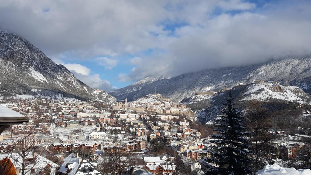 Studio Sympa Avec Terrasse , Maxi 4 Pers.Briancon Εξωτερικό φωτογραφία
